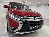 Mitsubishi Outlander 2.4 CVT 4WD 2017 Red Android Player